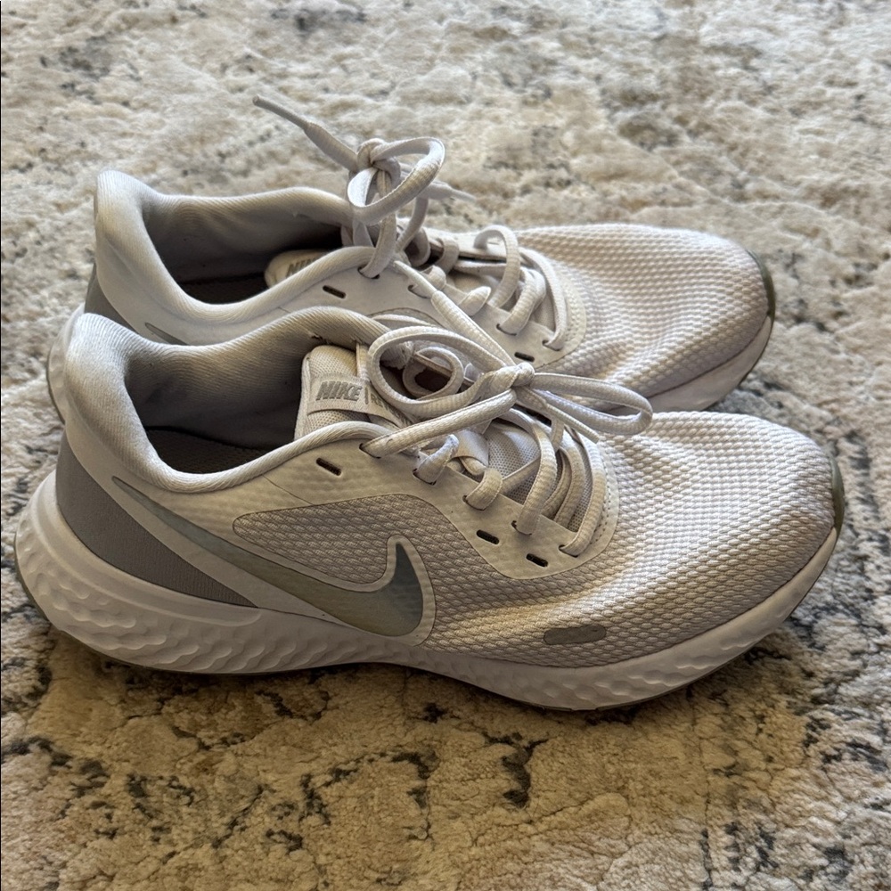 Nike White and Gray Running Shoes